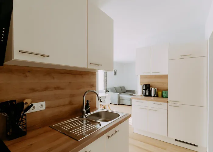 Kupferdachl 公寓 *